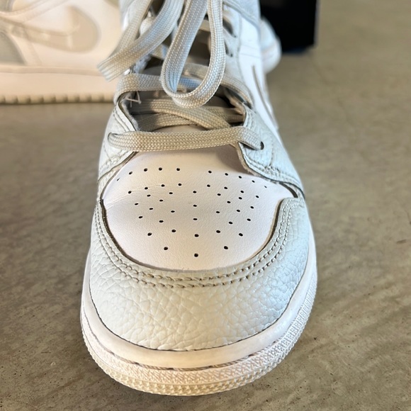 🎉 HOST PICK🥳 Air Jordan 1 Mid Grey Camo - Picture 10 of 16